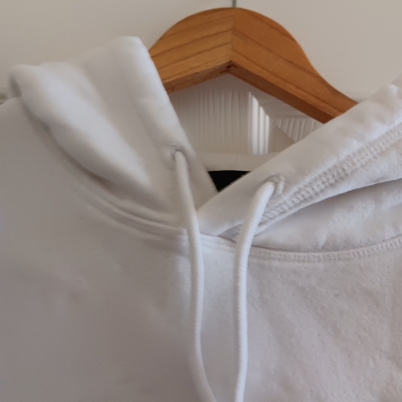 COPY - White H&M Pull Over Hoodie - Picture 4 of 4